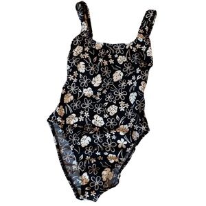 Lands’ End black & white floral print one piece swimsuit Size 6